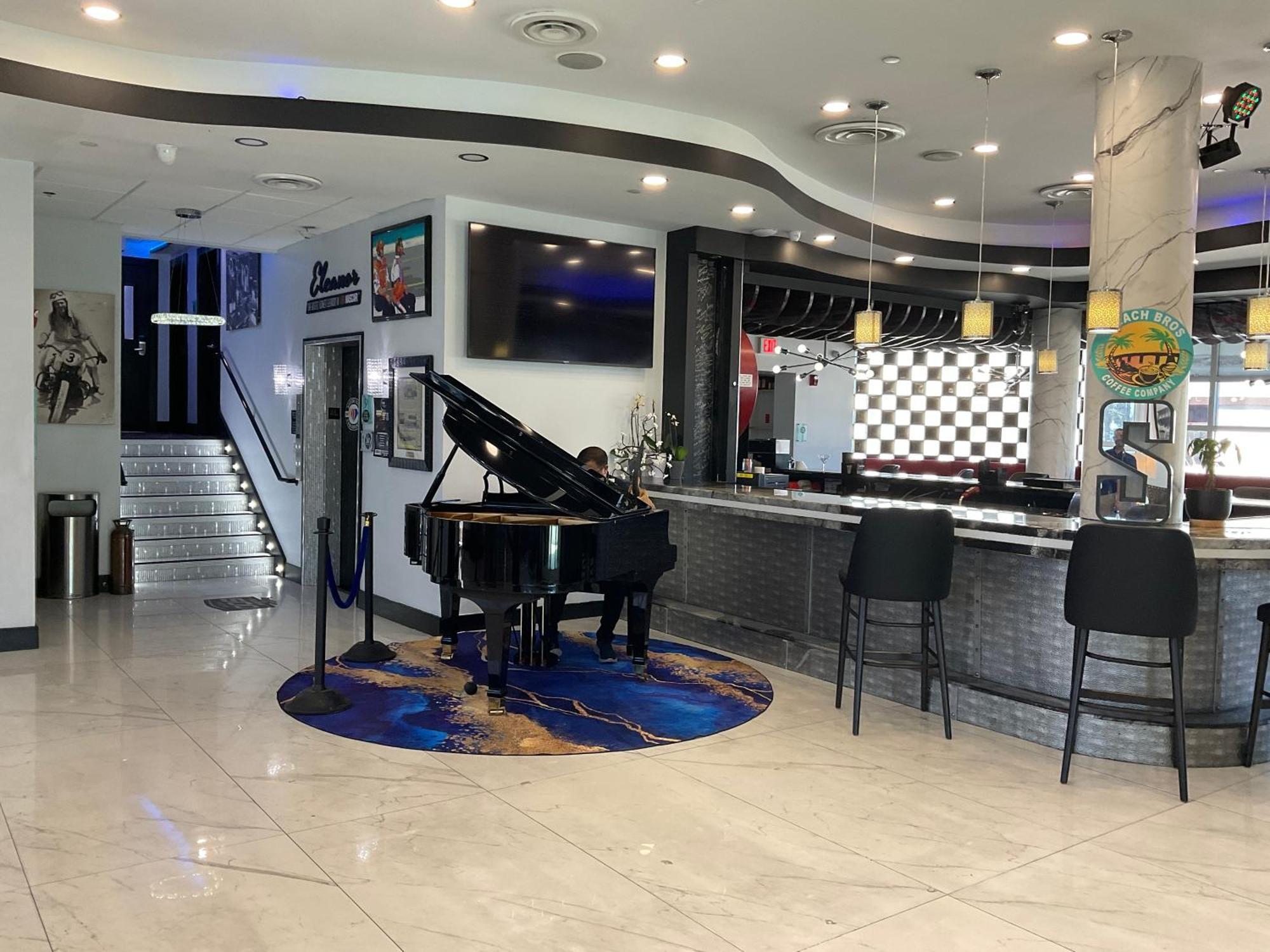 The Streamline Hotel - Daytona Beach Extérieur photo