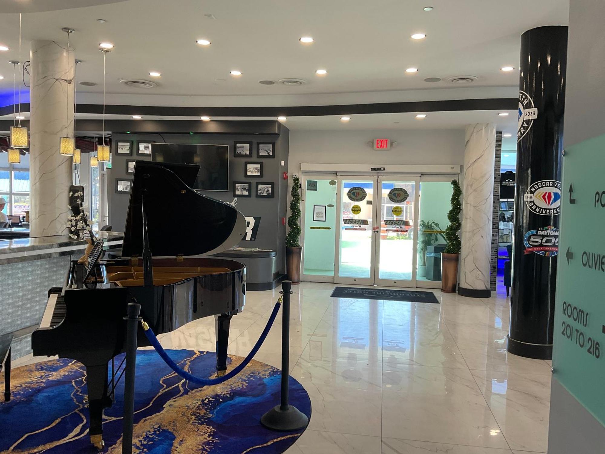 The Streamline Hotel - Daytona Beach Extérieur photo
