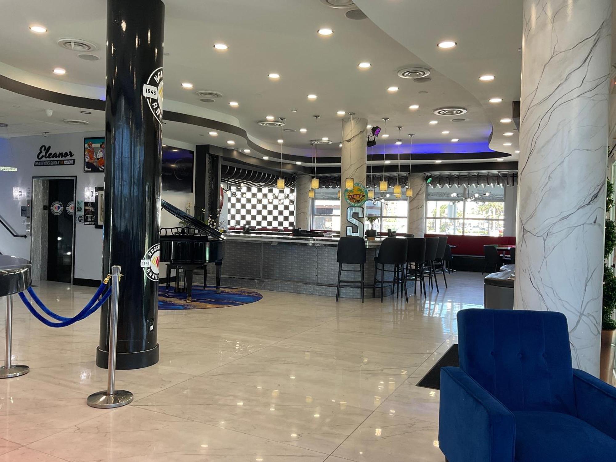 The Streamline Hotel - Daytona Beach Extérieur photo
